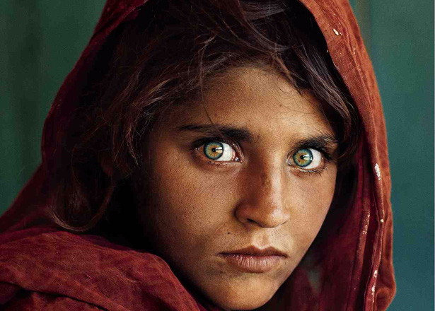 Famous Photojournalism The Green-Eyed Afghan Girl  Lydia -3381